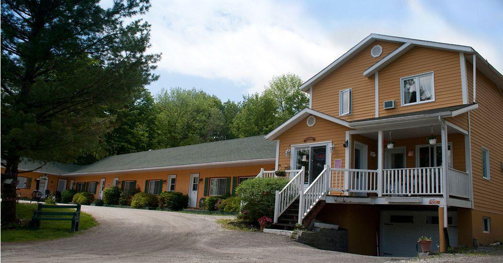 Motel De La Montagne Orford ภายนอก รูปภาพ