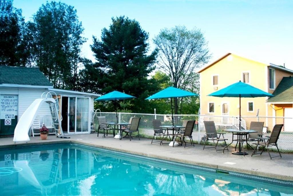 Motel De La Montagne Orford ภายนอก รูปภาพ